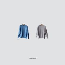 Carica l'immagine nel visualizzatore di Gallery, Haveone maglia paricollo spacchi laterali Art MPH-P250
