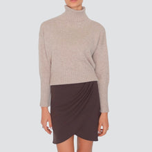 Carica l'immagine nel visualizzatore di Gallery, Tensione in mini gonna arriccio Art FW250095
