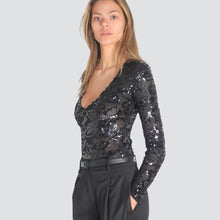 Carica l'immagine nel visualizzatore di Gallery, Vicolo body tulle con paillettes scollo V Art TF0432
