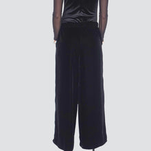 Carica l'immagine nel visualizzatore di Gallery, Vicolo pantalone gamba ampia elastico vita Art TF0504
