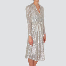 Carica l'immagine nel visualizzatore di Gallery, Tensione in abito chemisier micro paillettes con cintura Art WA530

