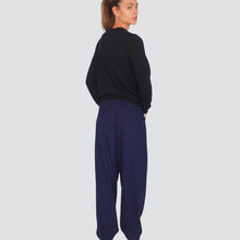 Carica l'immagine nel visualizzatore di Gallery, Haveone pantalone baloon blu lurex Art PMA-P358
