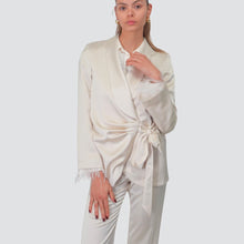 Carica l'immagine nel visualizzatore di Gallery, Tensione in blazer satin con fiocco Art 38261
