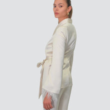 Carica l'immagine nel visualizzatore di Gallery, Tensione in blazer satin con fiocco Art 38261
