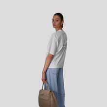 Carica l'immagine nel visualizzatore di Gallery, Tensione in t-shirt inserti pizzo 100% cotone Art PE260055
