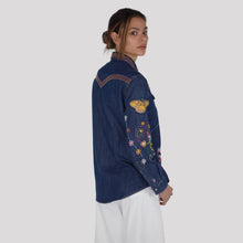 Carica l'immagine nel visualizzatore di Gallery, Kontatto camicia denim ricamata 80% cotone Art MU4000N
