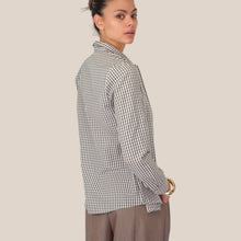 Carica l'immagine nel visualizzatore di Gallery, Vicolo camicia dettaglio metallico nel colletto 19% cotone 7% viscosa Art TAB1100
