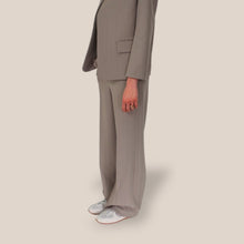 Carica l'immagine nel visualizzatore di Gallery, Vicolo pantalone palazzo gessato Art TAB0972 ( blazer Art TAB0887 )
