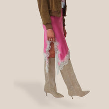 Carica l'immagine nel visualizzatore di Gallery, Kontatto mini gonna asimmetrica con pizzo zip laterale  Art MU4004N
