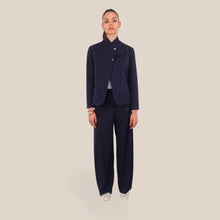 Carica l'immagine nel visualizzatore di Gallery, Vicolo pantalone gessato palazzo colore blu 35% viscosa Art TAB1112 ( blazer Art TAB1107 )
