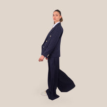 Carica l'immagine nel visualizzatore di Gallery, Vicolo pantalone blu palazzo gessato 38% viscosa Art TAB1112 ( blazer Art TAB1109 )
