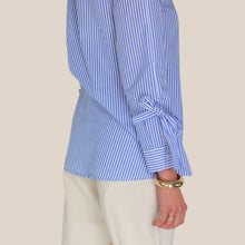 Carica l'immagine nel visualizzatore di Gallery, Vicolo camicia over rigata fiocco polsino 100% cotone Art TD1673
