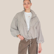 Carica l'immagine nel visualizzatore di Gallery, Tensione in bomber quadretti elastico fondo Art PE260098
