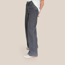 Carica l'immagine nel visualizzatore di Gallery, Vicolo jeans Jimena con cinturina 100% cotone Art DAB5057
