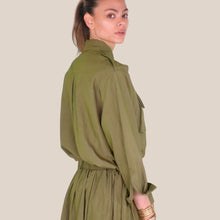 Carica l'immagine nel visualizzatore di Gallery, Vicolo camicia over con taschine spacchetti laterali 68% viscosa Art TAB0814
