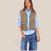 Carica l'immagine nel visualizzatore di Gallery, DIxie gilet suede passamaneria Art LAI11FL
