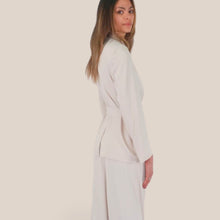 Carica l'immagine nel visualizzatore di Gallery, Dixie blazer fluido allacciatura colore neve cintura Art J845A019 ( pantalone P845A112 )
