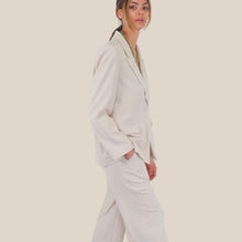 Carica l'immagine nel visualizzatore di Gallery, Dixie blazer fluido colore neve 1 bottone Art J845A020 ( pantalone P845A113 )
