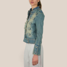 Carica l'immagine nel visualizzatore di Gallery, Tensione in giacca denim alamari bottoni oro lavaggio sabbiato 100% cotone Art CP400
