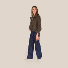 Carica l'immagine nel visualizzatore di Gallery, Tensione in jeans palazzo Prado Wood 100% cotone Art 3523J014
