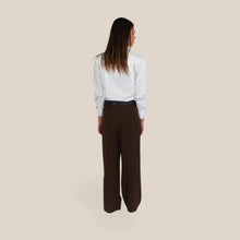Carica l'immagine nel visualizzatore di Gallery, Haveone pantalone moro palazzo con catena e cintura Art PVS-Q110

