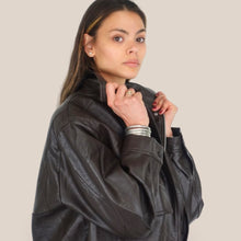 Carica l'immagine nel visualizzatore di Gallery, Haveone bomber ecopelle foderato Art KJJ-Q062
