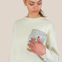 Carica l'immagine nel visualizzatore di Gallery, Tensione in felpa burro over garzata taschino paillettes 90% cotone Art 38887
