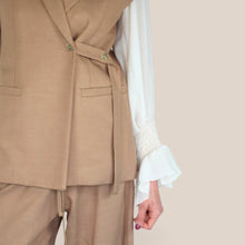 Carica l'immagine nel visualizzatore di Gallery, Philia Loft gilet over 53% lyocell 47% cotone Art V02A0741 ( pantalone Art V02A0742
