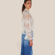Carica l'immagine nel visualizzatore di Gallery, Vicolo blusa pizzo laccetto collo Art TAB1362
