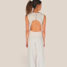 Carica l'immagine nel visualizzatore di Gallery, Vicolo tuta cut out con fiocco schiena nuda 90% viscosa Art TAB0035
