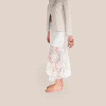 Carica l'immagine nel visualizzatore di Gallery, Haveone gonna lunga in pizzo con sottoveste mini gonna 45% cotone Art GMA-Q074
