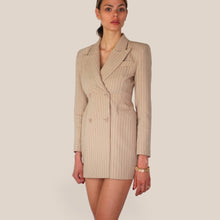 Carica l'immagine nel visualizzatore di Gallery, Dixie abito gessato doppio petto sfiancato 90% viscosa Art AMH31EE
