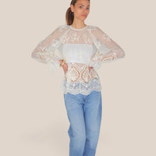 Carica l'immagine nel visualizzatore di Gallery, Vicolo blusa over inserti pizzo e ricami Art TAB1433
