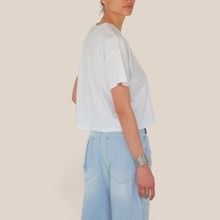 Carica l'immagine nel visualizzatore di Gallery, Haveone t-shirt bianca over scatoletta 95% cotone Art MJS-Q017
