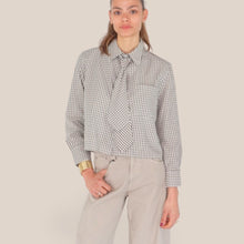 Carica l'immagine nel visualizzatore di Gallery, Tensione in camicia quadretti con cravatta e spallini Art PE260086
