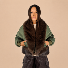 Carica l'immagine nel visualizzatore di Gallery, Tensione in Bomber Pelliccia Verde Militare Art FW260002

