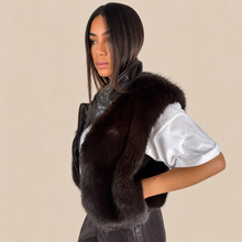 Carica l'immagine nel visualizzatore di Gallery, Tensione in Gilet eco-pelliccia moro Art FI557AI26
